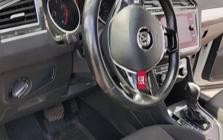Volkswagen Tiguan II, 2020 год, 2 499 900 рублей, 14 фотография