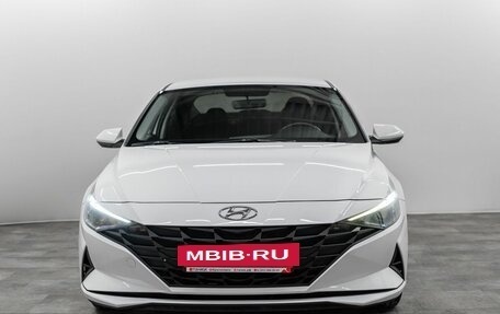 Hyundai Elantra, 2021 год, 2 015 000 рублей, 2 фотография