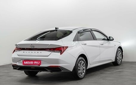 Hyundai Elantra, 2021 год, 2 015 000 рублей, 3 фотография