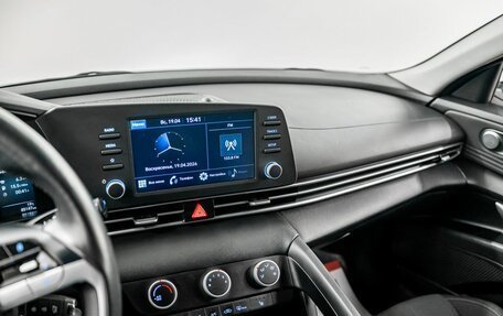 Hyundai Elantra, 2021 год, 2 015 000 рублей, 11 фотография
