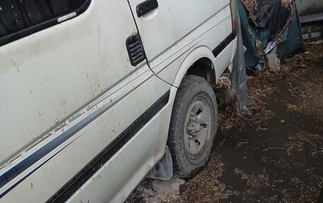 Toyota HiAce H100, 2002 год, 499 000 рублей, 3 фотография