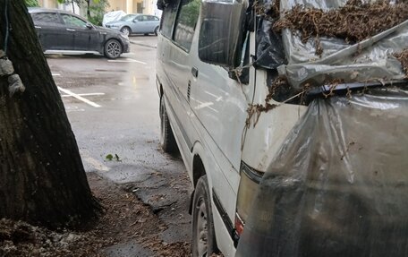 Toyota HiAce H100, 2002 год, 499 000 рублей, 2 фотография