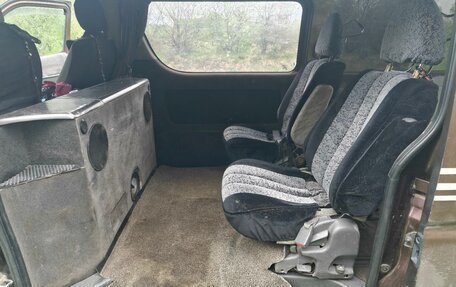 Toyota HiAce H200, 2004 год, 1 400 000 рублей, 6 фотография
