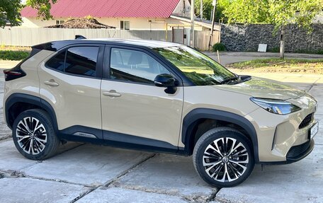 Toyota Yaris Cross, 2021 год, 1 950 000 рублей, 4 фотография