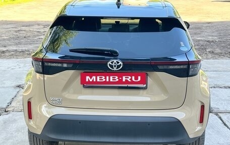 Toyota Yaris Cross, 2021 год, 1 950 000 рублей, 8 фотография