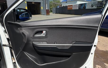 KIA Rio III рестайлинг, 2015 год, 1 350 000 рублей, 24 фотография