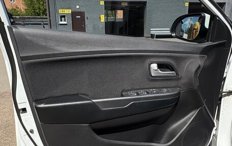 KIA Rio III рестайлинг, 2015 год, 1 350 000 рублей, 18 фотография