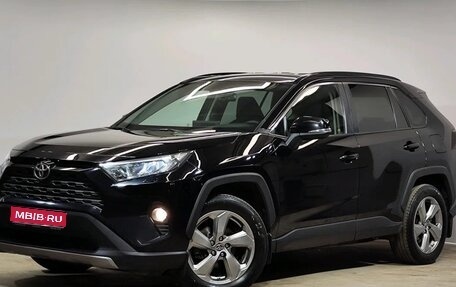 Toyota RAV4, 2021 год, 2 900 000 рублей, 1 фотография