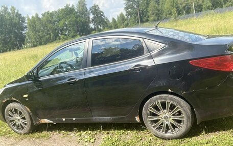 Hyundai Solaris II рестайлинг, 2012 год, 520 000 рублей, 2 фотография