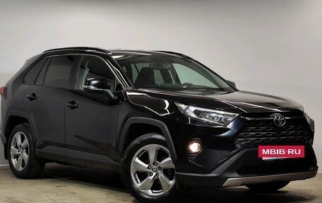 Toyota RAV4, 2021 год, 2 900 000 рублей, 3 фотография