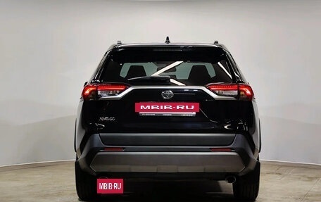 Toyota RAV4, 2021 год, 2 900 000 рублей, 5 фотография