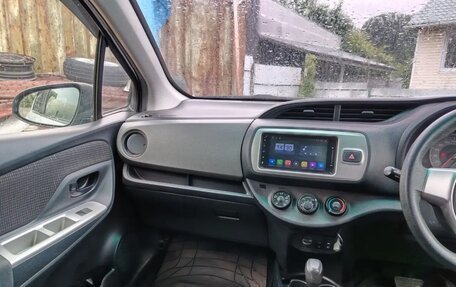 Toyota Vitz, 2015 год, 680 000 рублей, 11 фотография