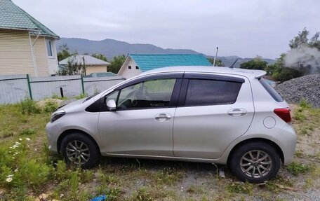 Toyota Vitz, 2015 год, 680 000 рублей, 4 фотография