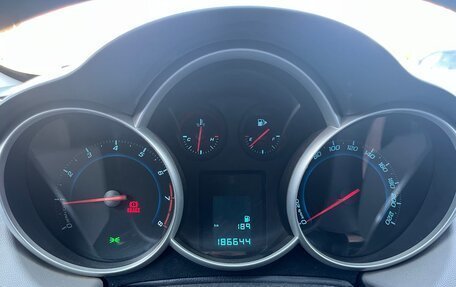 Chevrolet Cruze II, 2013 год, 690 000 рублей, 10 фотография