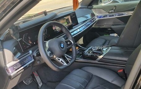 BMW 7 серия, 2025 год, 13 200 000 рублей, 14 фотография