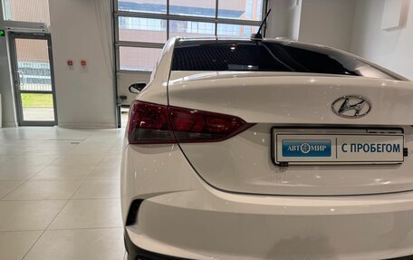 Hyundai Solaris II рестайлинг, 2021 год, 1 360 000 рублей, 7 фотография