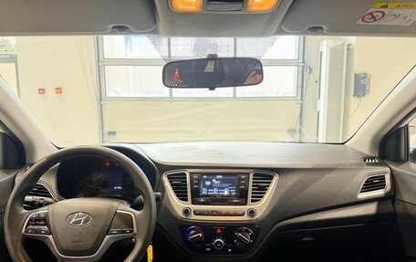 Hyundai Solaris II рестайлинг, 2021 год, 1 360 000 рублей, 12 фотография