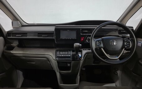 Honda Stepwgn IV, 2015 год, 1 560 000 рублей, 13 фотография