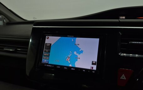 Honda Stepwgn IV, 2015 год, 1 560 000 рублей, 21 фотография