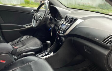 Hyundai Solaris II рестайлинг, 2011 год, 585 000 рублей, 13 фотография