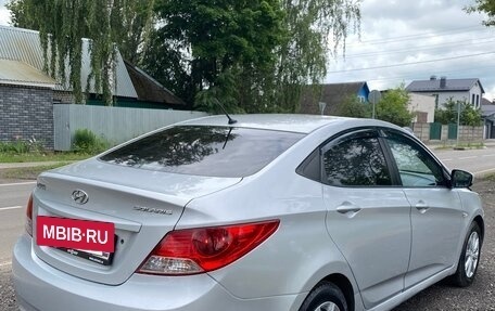 Hyundai Solaris II рестайлинг, 2011 год, 585 000 рублей, 4 фотография