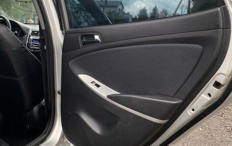 Hyundai Solaris II рестайлинг, 2011 год, 585 000 рублей, 15 фотография