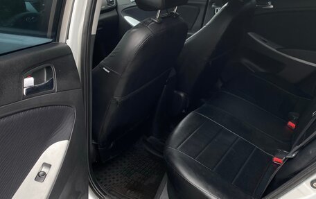 Hyundai Solaris II рестайлинг, 2011 год, 585 000 рублей, 16 фотография