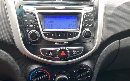 Hyundai Solaris II рестайлинг, 2011 год, 585 000 рублей, 20 фотография