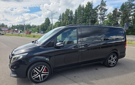 Mercedes-Benz V-Класс, 2019 год, 5 800 000 рублей, 2 фотография