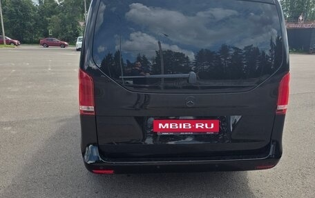 Mercedes-Benz V-Класс, 2019 год, 5 800 000 рублей, 3 фотография