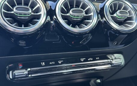 Mercedes-Benz CLA, 2019 год, 3 440 000 рублей, 15 фотография