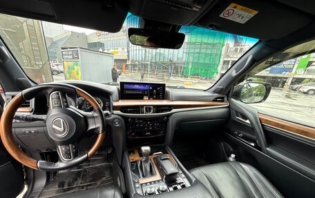 Lexus LX III, 2019 год, 7 120 000 рублей, 18 фотография
