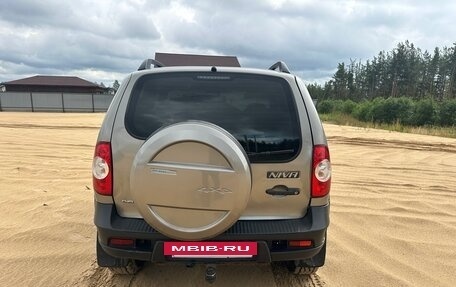Chevrolet Niva I рестайлинг, 2013 год, 590 000 рублей, 5 фотография