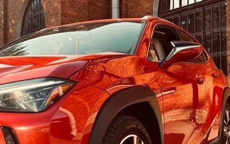 Lexus UX I, 2019 год, 3 180 000 рублей, 3 фотография