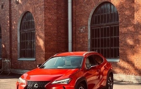 Lexus UX I, 2019 год, 3 180 000 рублей, 2 фотография