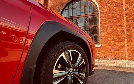 Lexus UX I, 2019 год, 3 180 000 рублей, 13 фотография