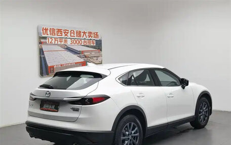 Mazda CX-4, 2022 год, 2 250 000 рублей, 2 фотография