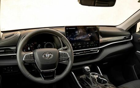 Toyota Highlander, 2026 год, 4 979 000 рублей, 22 фотография