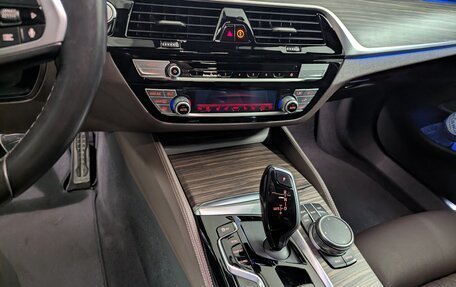 BMW 5 серия, 2020 год, 5 300 000 рублей, 13 фотография