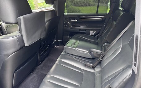 Lexus LX III, 2017 год, 7 800 000 рублей, 20 фотография