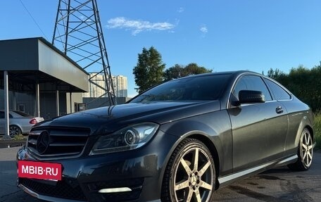 Mercedes-Benz C-Класс, 2011 год, 1 200 000 рублей, 4 фотография