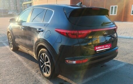 KIA Sportage IV рестайлинг, 2018 год, 2 000 000 рублей, 5 фотография