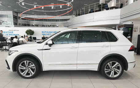 Volkswagen Tiguan II, 2021 год, 3 899 000 рублей, 10 фотография