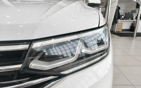 Volkswagen Tiguan II, 2021 год, 3 899 000 рублей, 21 фотография