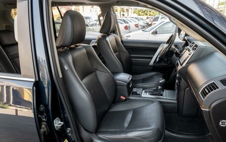Toyota Land Cruiser Prado 150 рестайлинг 2, 2017 год, 4 999 000 рублей, 10 фотография