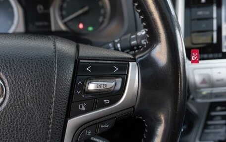 Toyota Land Cruiser Prado 150 рестайлинг 2, 2017 год, 4 999 000 рублей, 17 фотография