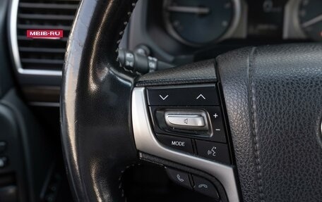 Toyota Land Cruiser Prado 150 рестайлинг 2, 2017 год, 4 999 000 рублей, 16 фотография