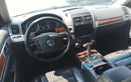 Volkswagen Touareg III, 2002 год, 485 000 рублей, 14 фотография