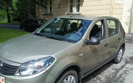 Renault Sandero I, 2013 год, 875 000 рублей, 3 фотография