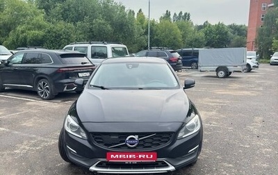 Volvo S60 Cross Country, 2015 год, 1 850 000 рублей, 1 фотография